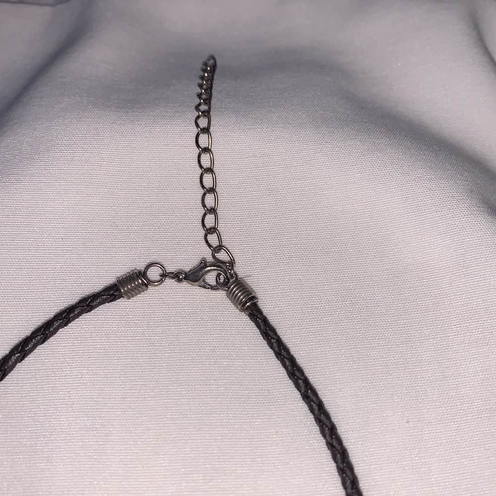 Black leather braided choker with leather heart - Picture 4 of 8
